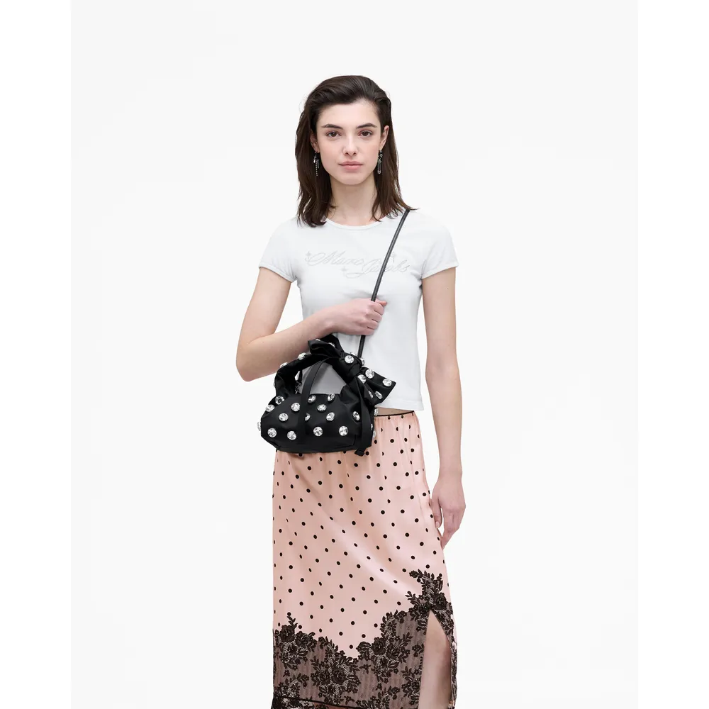 2s6hsc008h02_1_webp.webp CARTERA MARC JACOBS THE GEM NYLON BOW SACK MINI | NEGRO