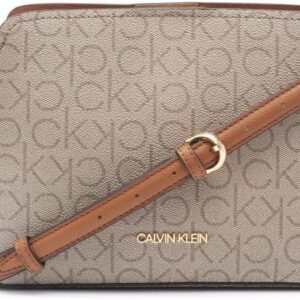 71pujUsHWL._AC_SY675_.jpg Calvin Klein | Bolso Hailey con Triple Compartimento y Cadena Crossbody