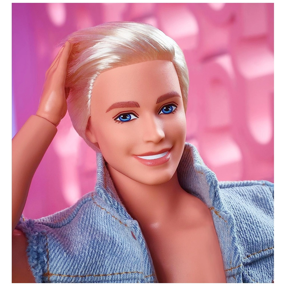 Barbie The Movie Ken coleccionable con conjunto de mezclilla a juego con ropa interior original