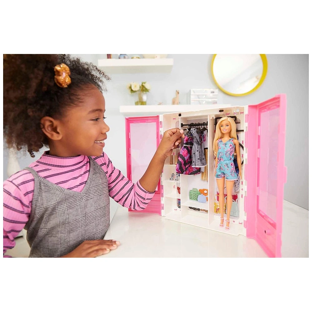 B07NGX7TDN-2.webp Barbie Fashionistas ultimate closet juguete portátil de moda con ropa accesorios y perchas