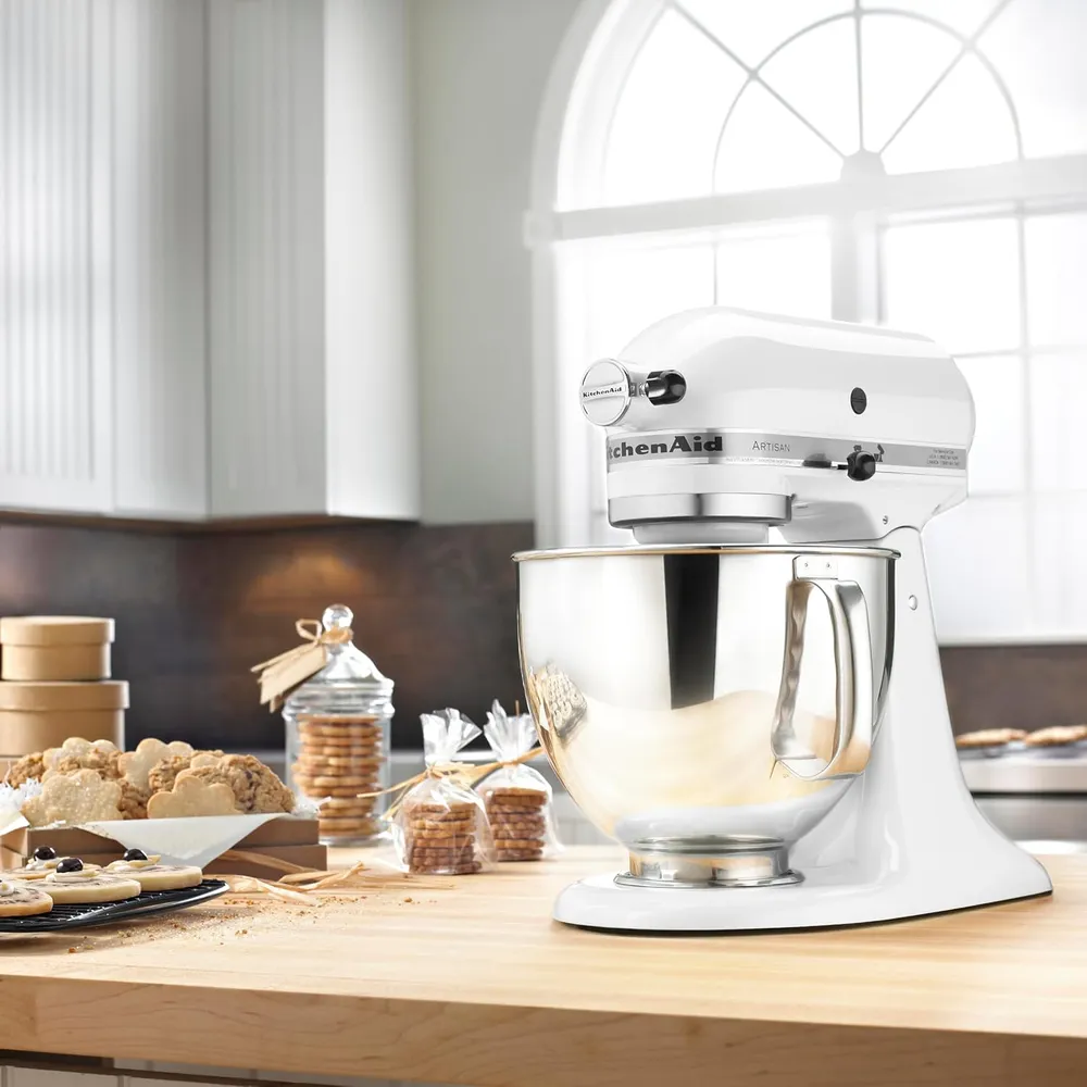 b00005up2k_2_webp.webp KITCHENAID KSM150PS ARTISAN, BATIDORA DE PIE 5 QT / 4.7 L CON PROTECTOR