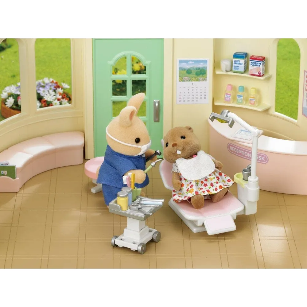 b00hrre41a_1_webp.webp SET SYLVANIAN FAMILIES DENTISTA RURAL