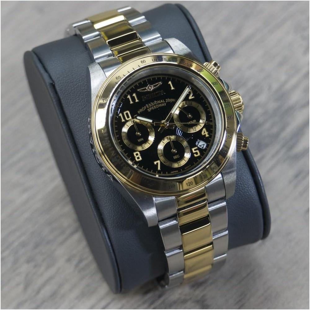 Reloj Invicta Speedway para hombre movimiento de cuarzo, 39 mm / 3.9 cm | Negro y Oro
