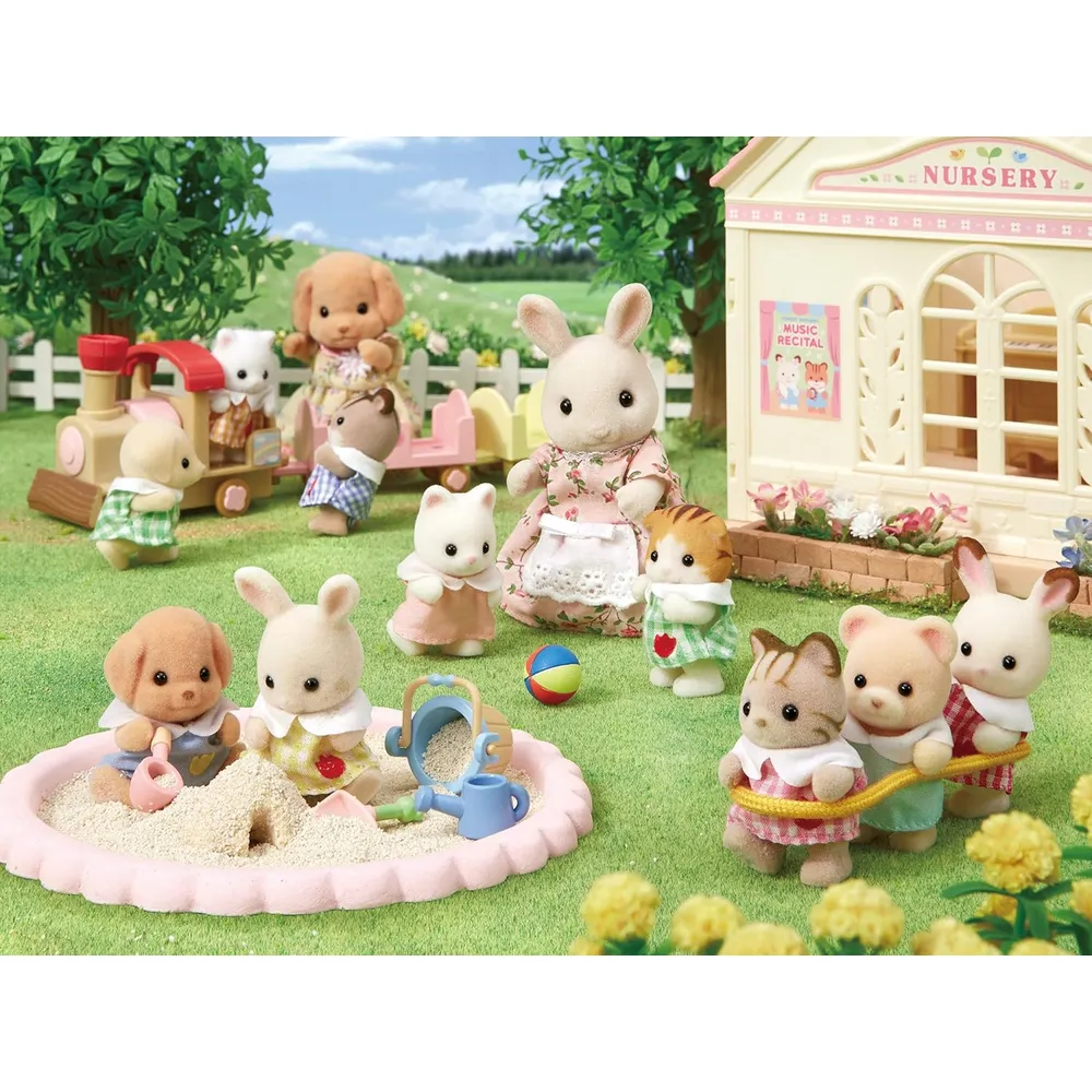 MUÑECA SYLVANIAN FAMILIES BEBÉ ARDILLA NOGAL