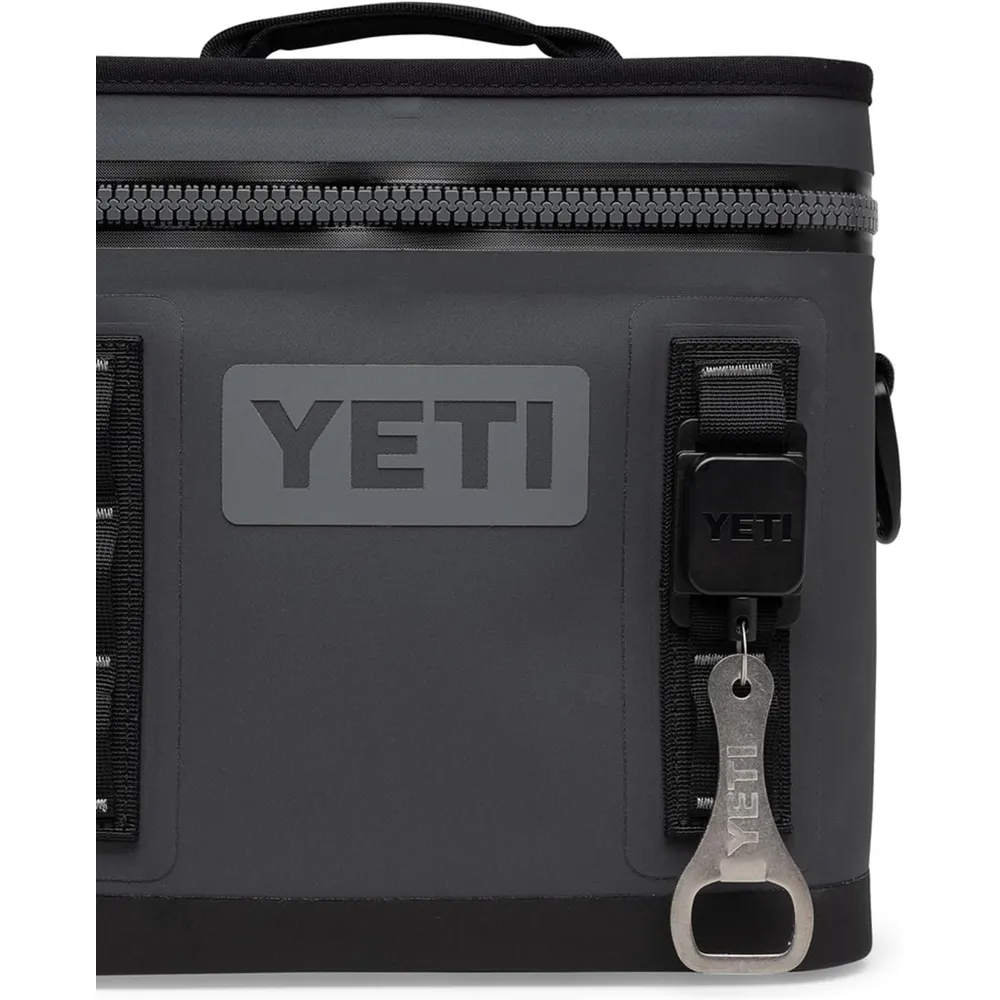 YETI Molle Zinger Retráctil con Destapador de Botellas | Negro