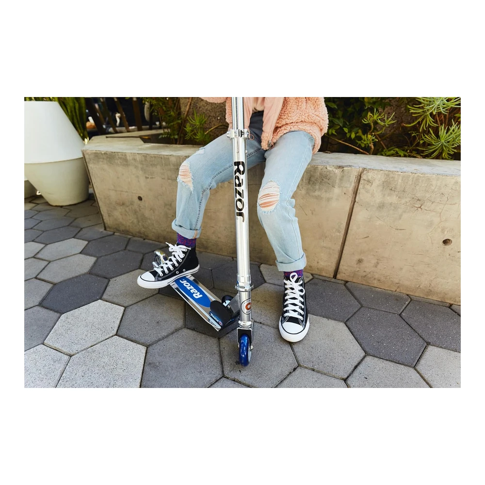 Razor a Kick Scooter for  Kids - Lightweight - Foldable - Aluminum Frame - And Adjustable Handlebars