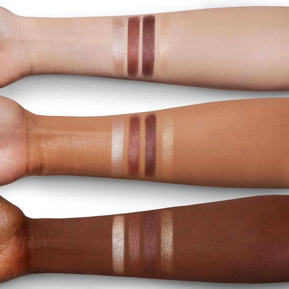Charlotte Tilbury Paleta de sombras de ojos de lujo | The Vintage Vamp - rojo y morado