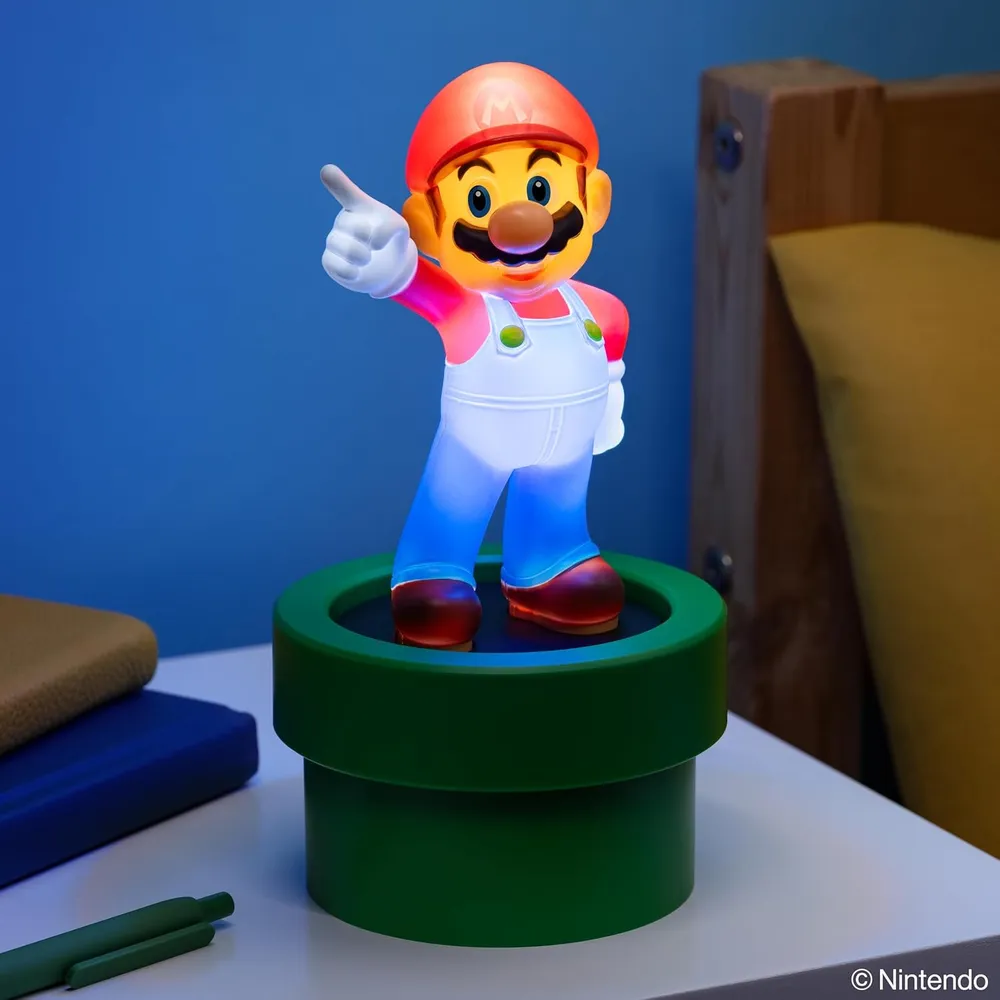 b06vxnkf1k_4_webp.webp Paladone Super Mario, figura con luz