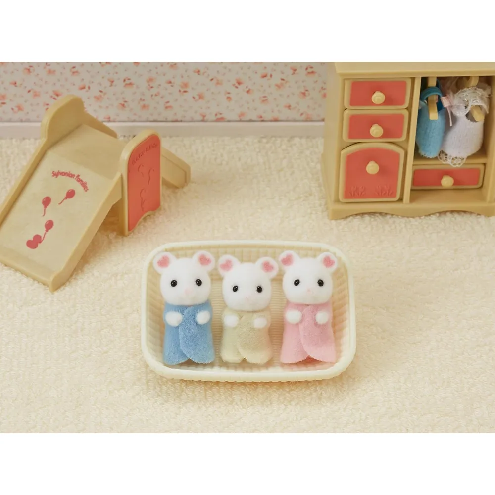 MUÑECA SYLVANIAN FAMILIES RATÓN MALVAVISCO