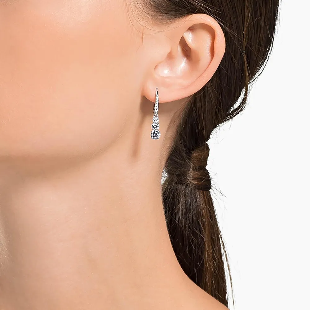 SWAROVSKI ARETES DROP TRILOGY STILLA ATTRACT ACABADO RODIO PARA MUJER | PLATEADO