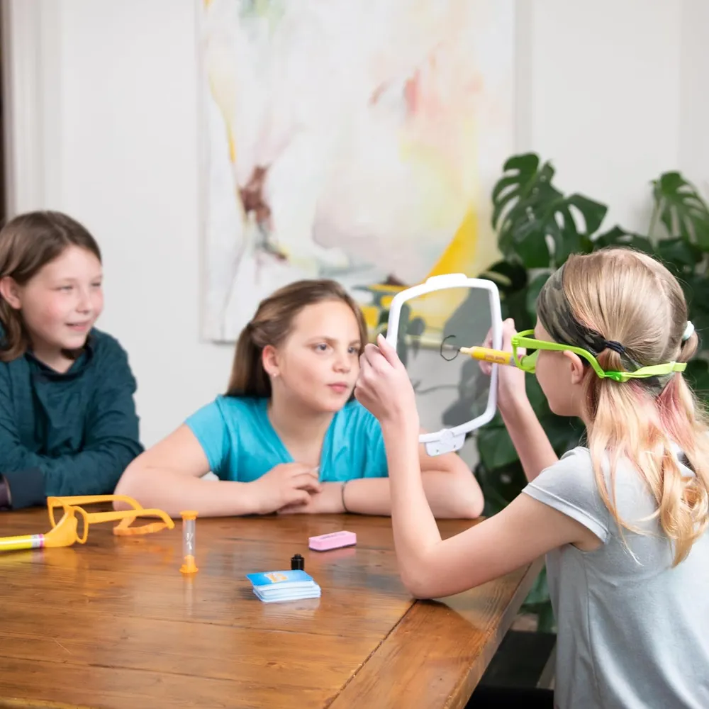 JUEGO DE MESA PENCIL NOSE FAT BRAIN