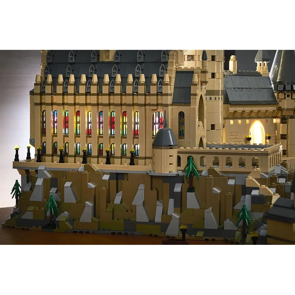 LEGO HARRY POTTER CASTILLO DE HOGWARTS SET CON MINIFIGURAS