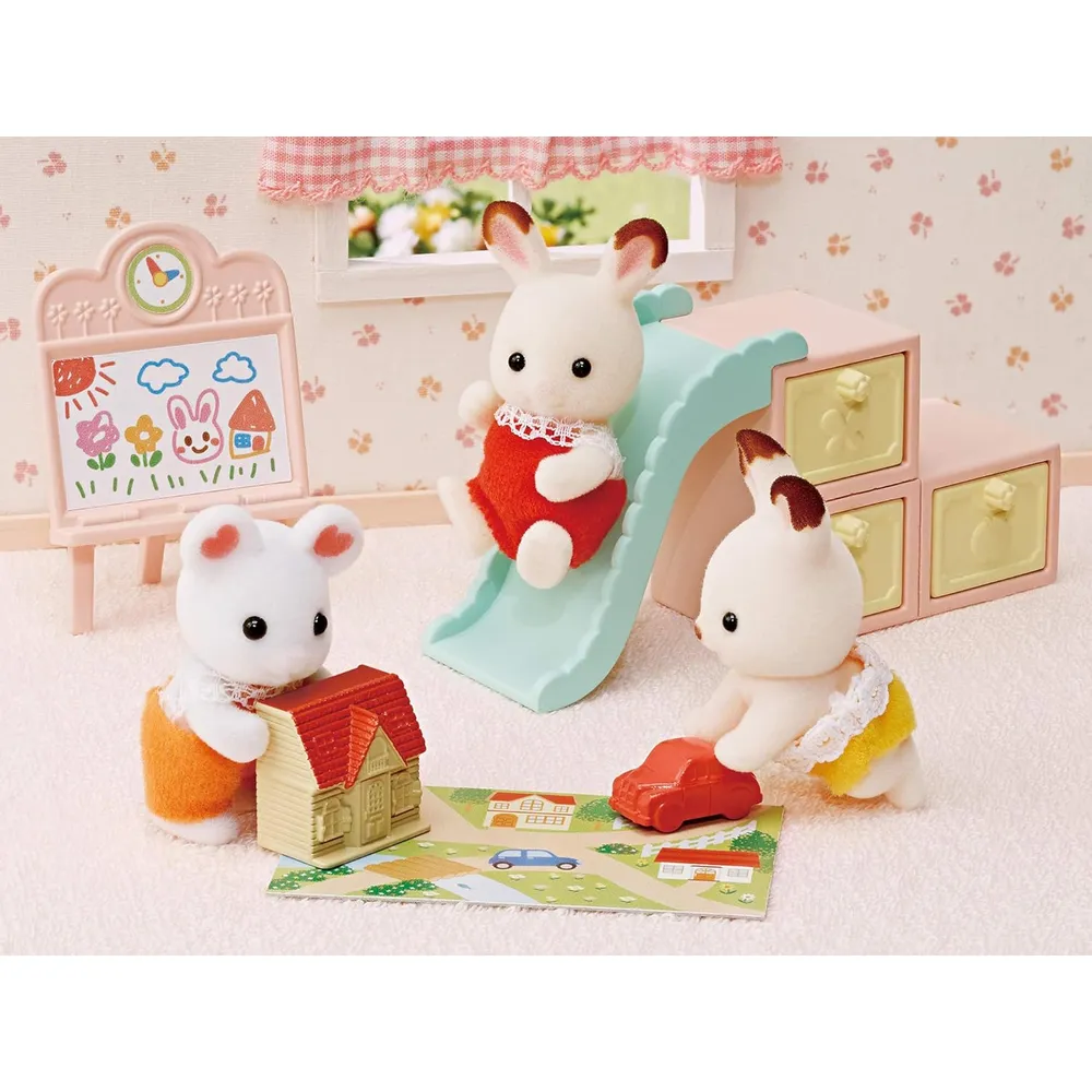 JUEGO SYLVANIAN FAMILIES HABITACIÓN DE BEBÉ