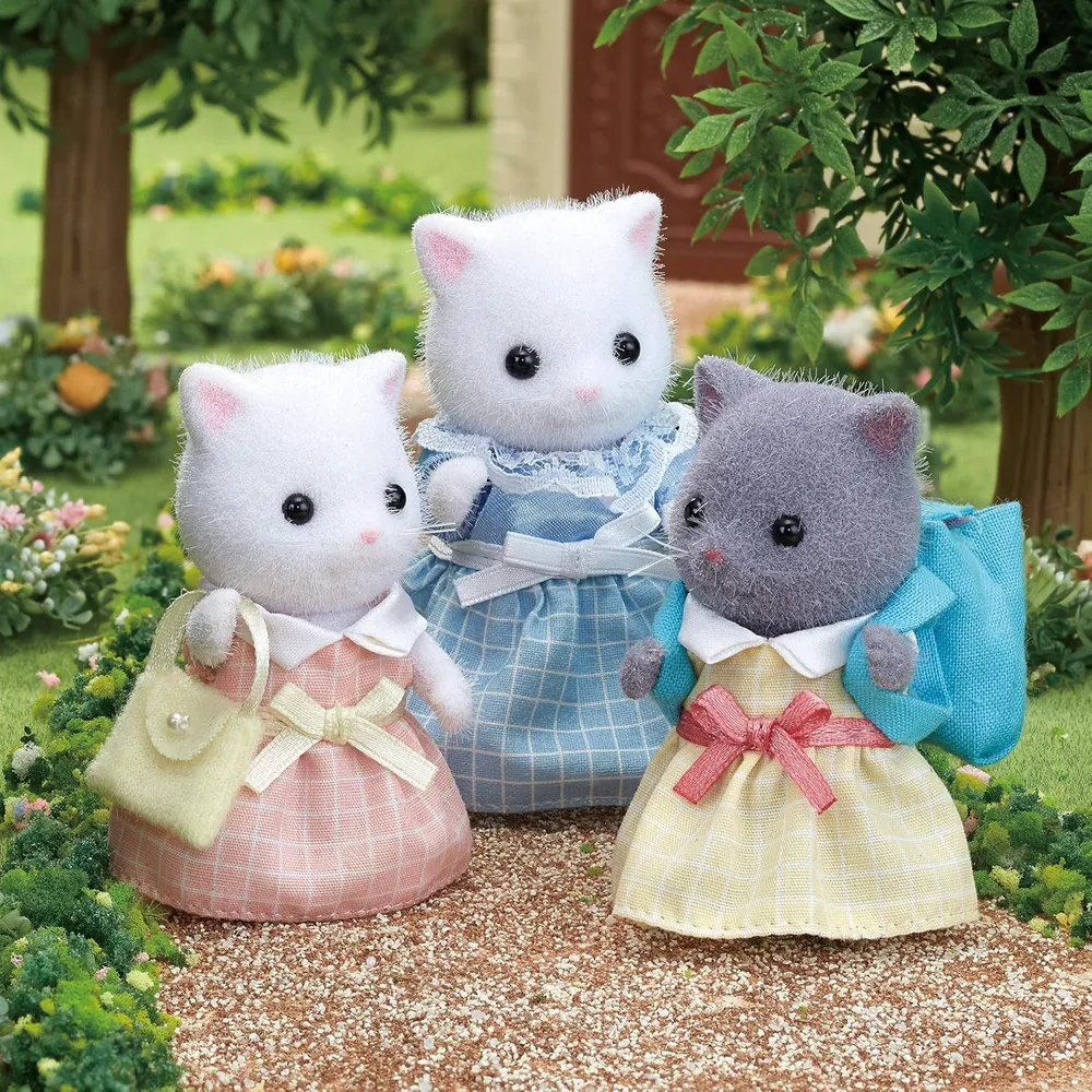 MUÑECA SYLVANIAN FAMILIES NIÑA GATO PERSA BLANCA NI-105