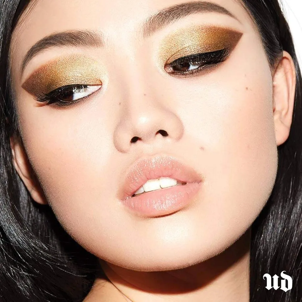 Urban Decay Naked Reloaded Paleta 12 Sombras Nude con Espejo