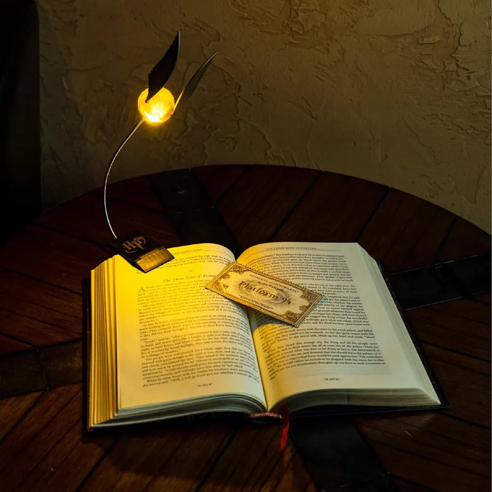 Paladone Harry Potter, lámpara lectura Snitch Dorada con clip