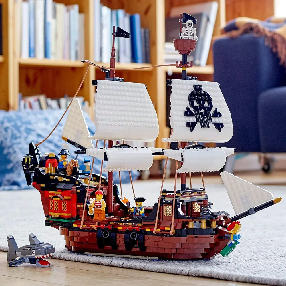 b0858fsq3m_3_webp.webp Lego Creator 3 en 1 barco pirata reconstruible como posada o Isla Calavera