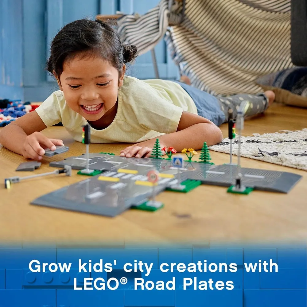 LEGO CITY PLACAS DE CARRETERA CON SEMÁFOROS, ÁRBOLES Y PIEZAS LUMINOSAS