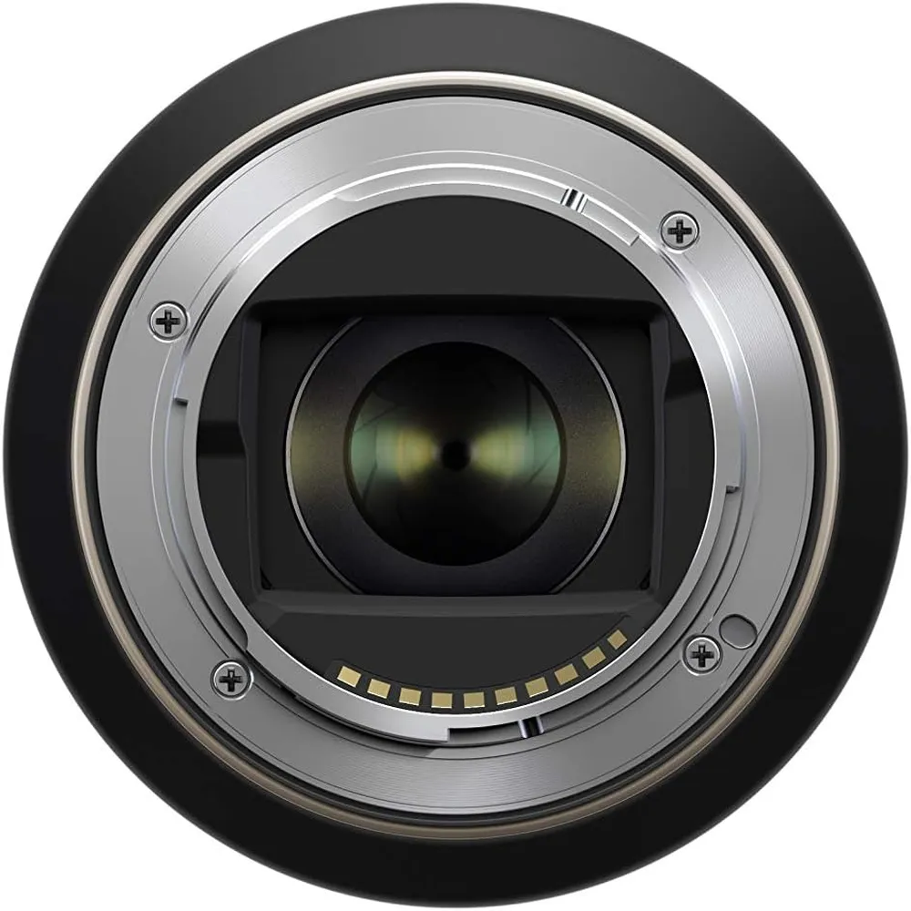 Tamron lente 1.7-7cm f/2.8 DI III-A VC | Negro