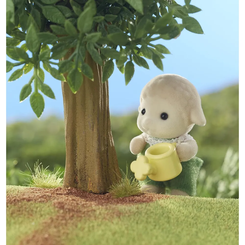 MUÑECA SYLVANIAN FAMILIES BEBÉ OVEJA