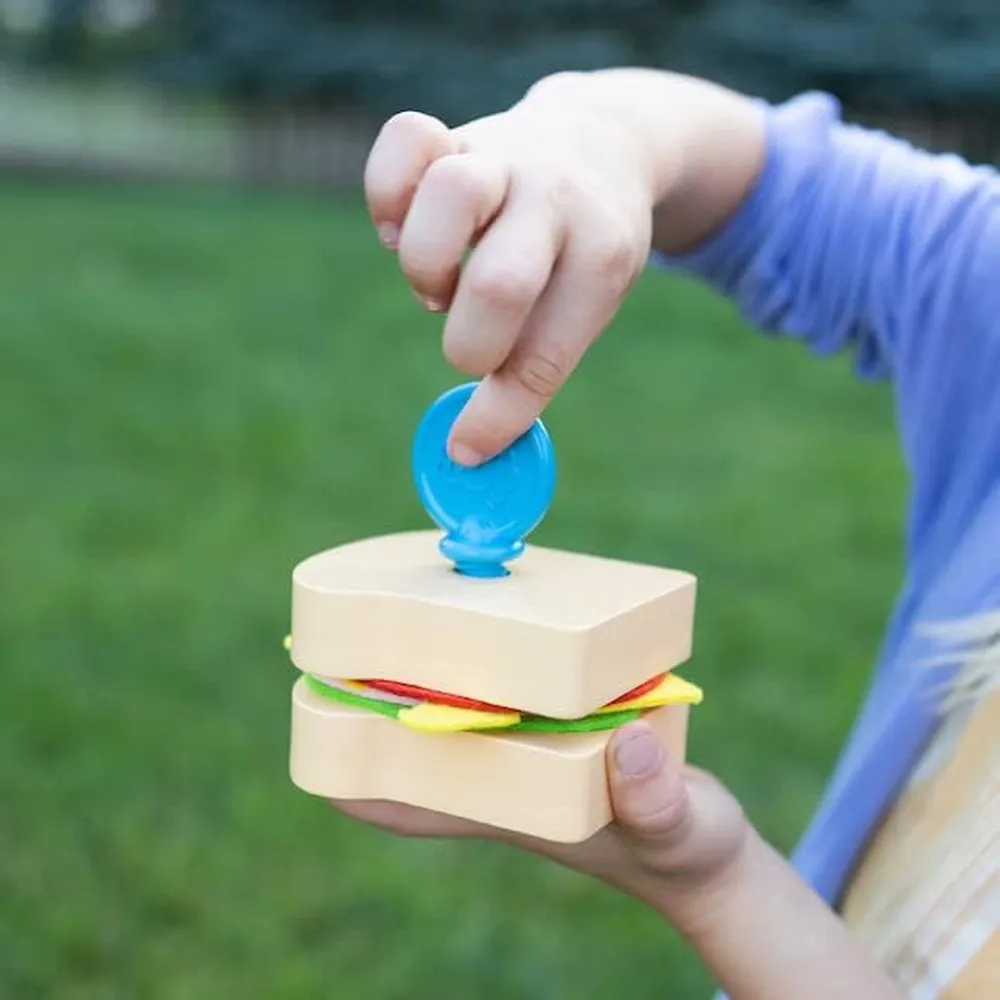 JUEGO CESTA DE PICNIC SIMULACIÓN FAT BRAIN TOYS
