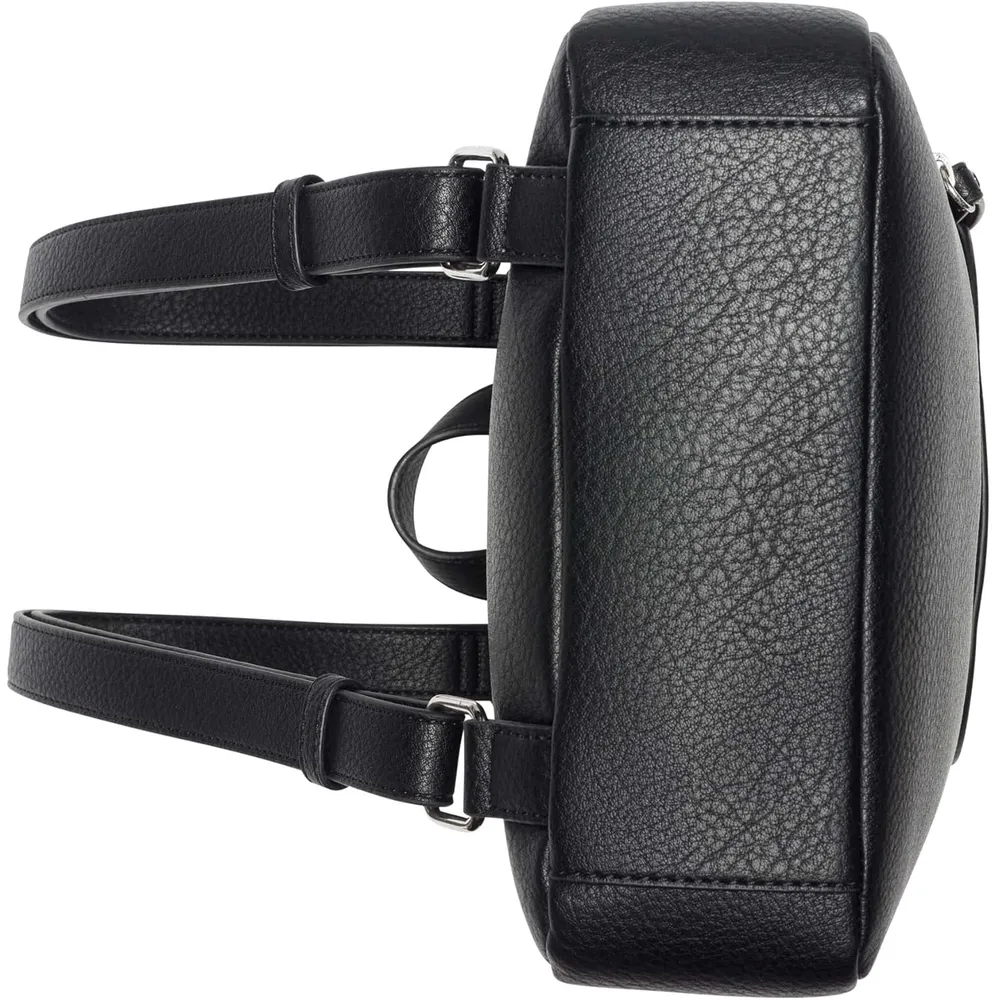 b097nmshnf_2_webp.webp Calvin Klein | Mochila Elaine Bubble Lamb con Solapa