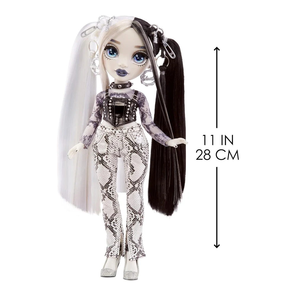 Rainbow High Shadow Series 1 Heather Grayson - Muñeca En Escala de Grises. 2 Trajes de Diseñador Grises para Mezclar y Combinar