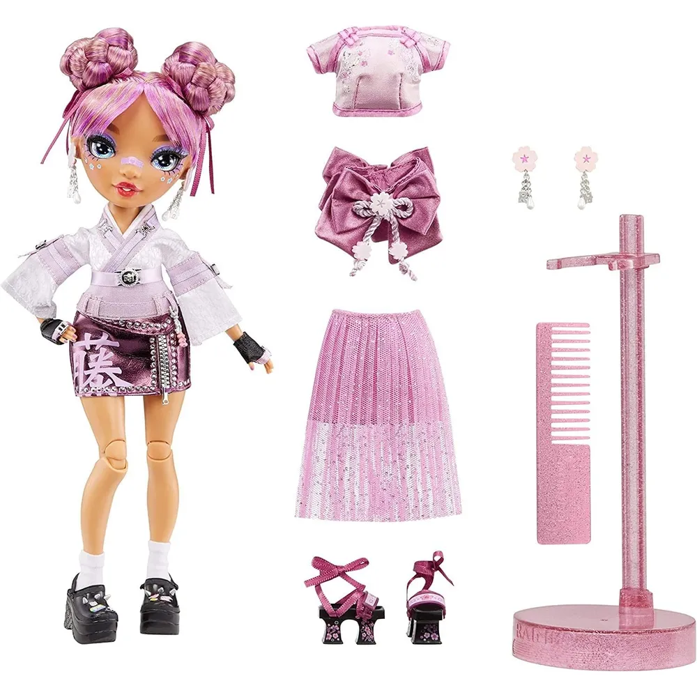 Rainbow High Lila Yamamoto muñeca malva