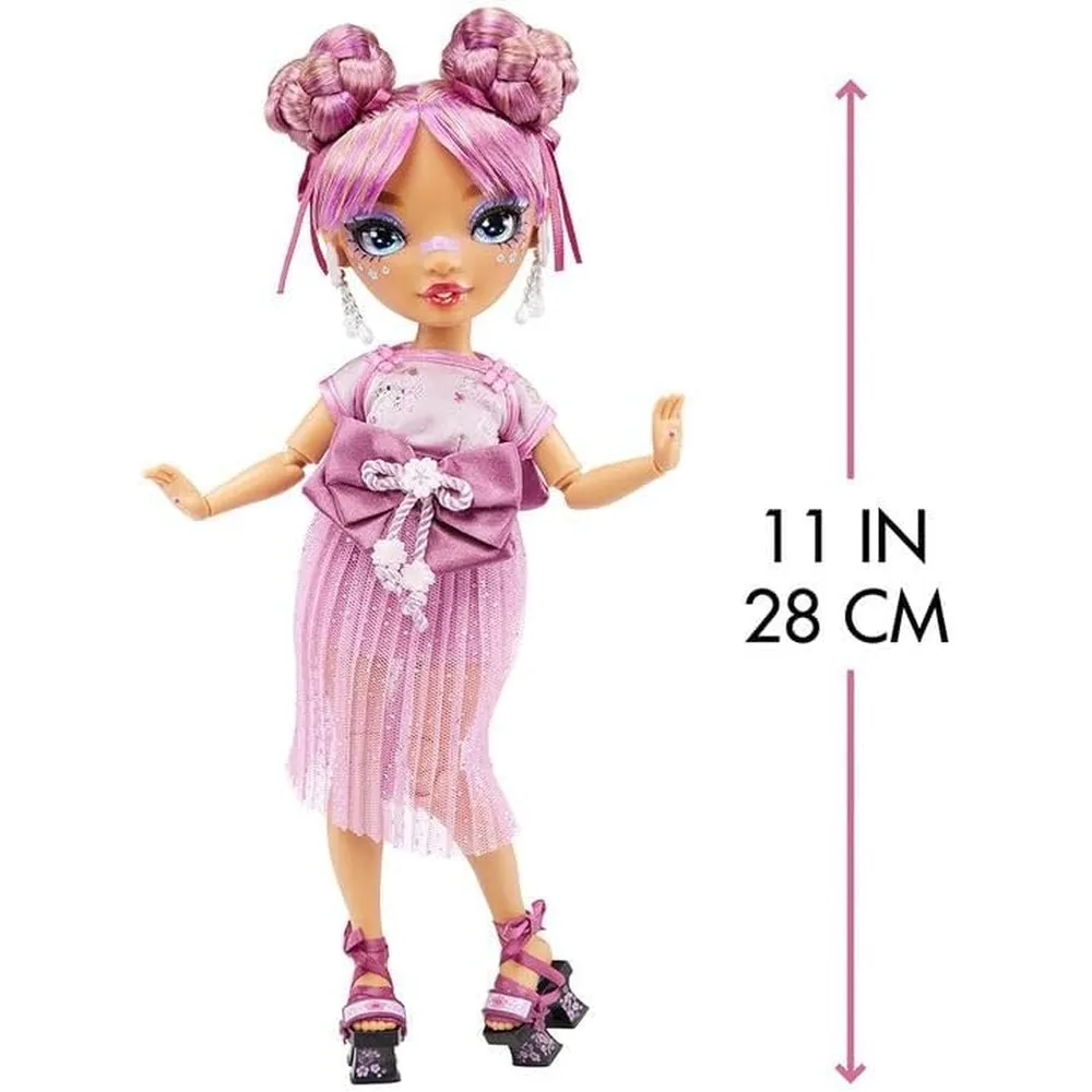 Rainbow High Lila Yamamoto muñeca malva