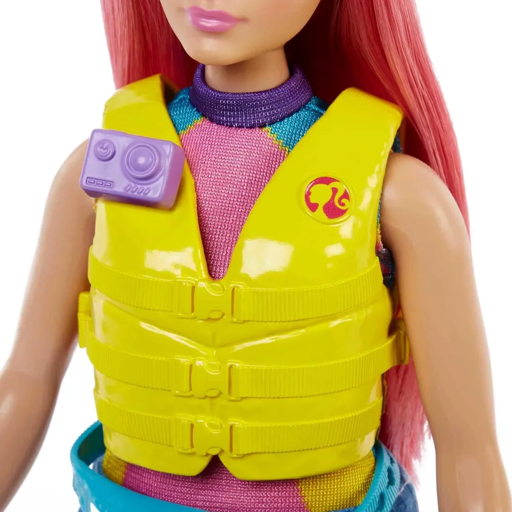BARBIE MUÑECA DAISY KAYAK CON CACHORRO Y ACCESORIOS