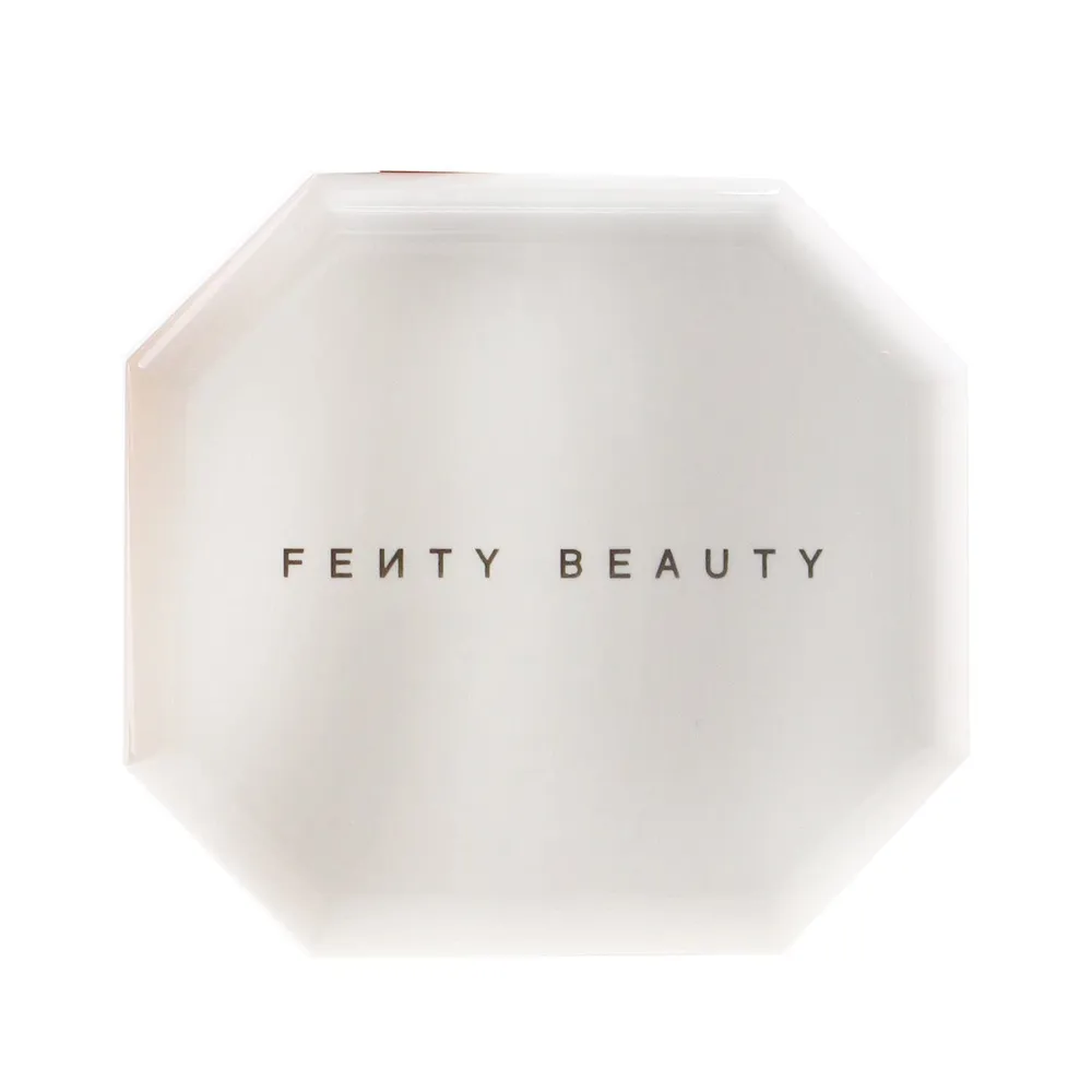 Fenty Base en Polvo Pro Filt’r Soft Matte Longwear tono 210 – by Rihanna