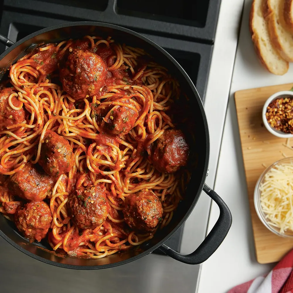 KitchenAid olla 7.6 l con tapa, anodizada dura antiadherente | Negro ónix