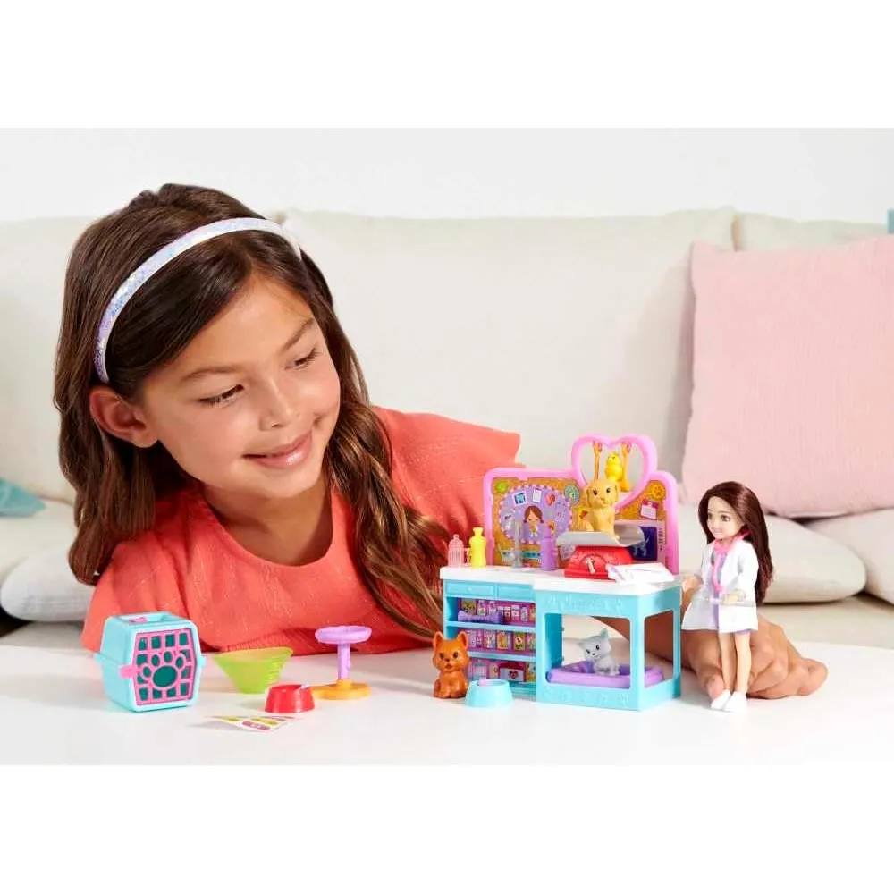 BARBIE CHELSEA VETERINARIA SET MASCOTAS