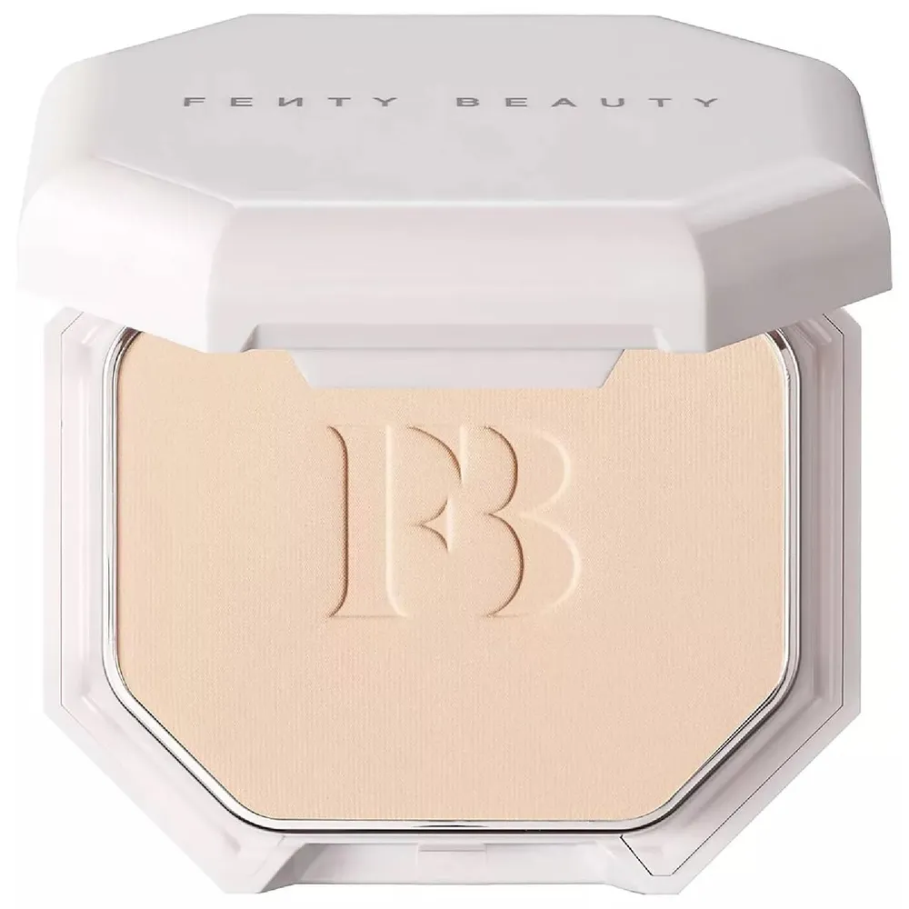Fenty Base en Polvo Pro Filt’r Soft Matte Longwear tono 150 – by Rihanna
