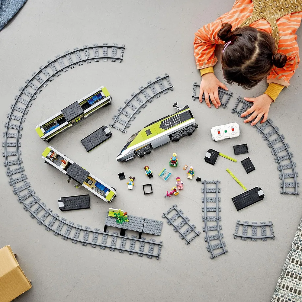 b09xwpf29f_4_webp.webp Lego City tren de pasajeros Express juguete con control remoto y vías incluidas