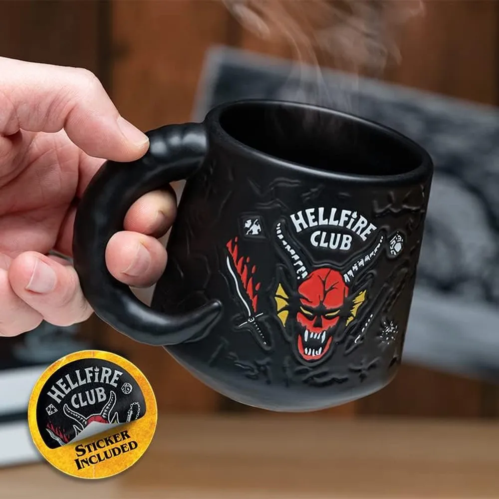 Paladone Stranger Things Hellfire Club, taza relieve 400 ml oficial