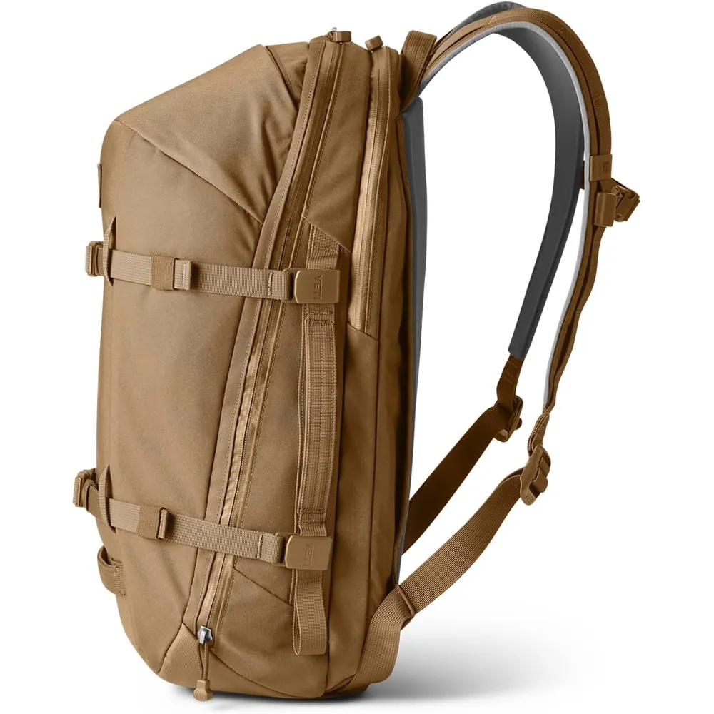 YETI Crossroads Mochila de Viaje de 27L | Marrón