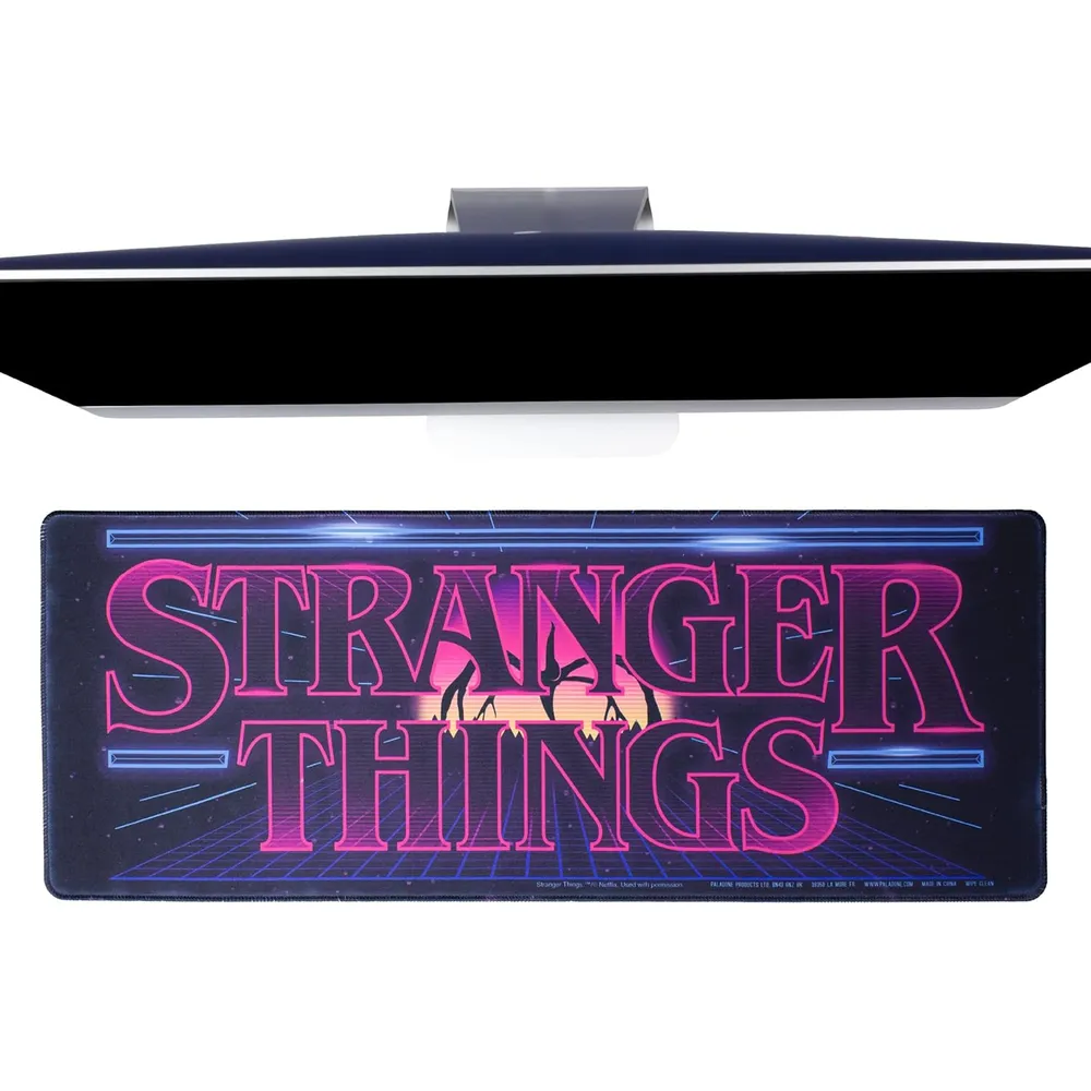 b0b1wr5plw_0_webp.webp Paladone Stranger Things, tapete de escritorio logotipo retro arcade oficial