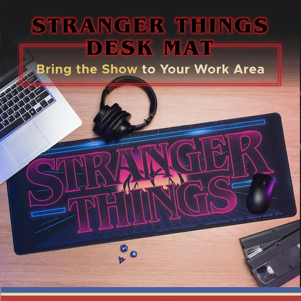 b0b1wr5plw_1_webp.webp Paladone Stranger Things, tapete de escritorio logotipo retro arcade oficial