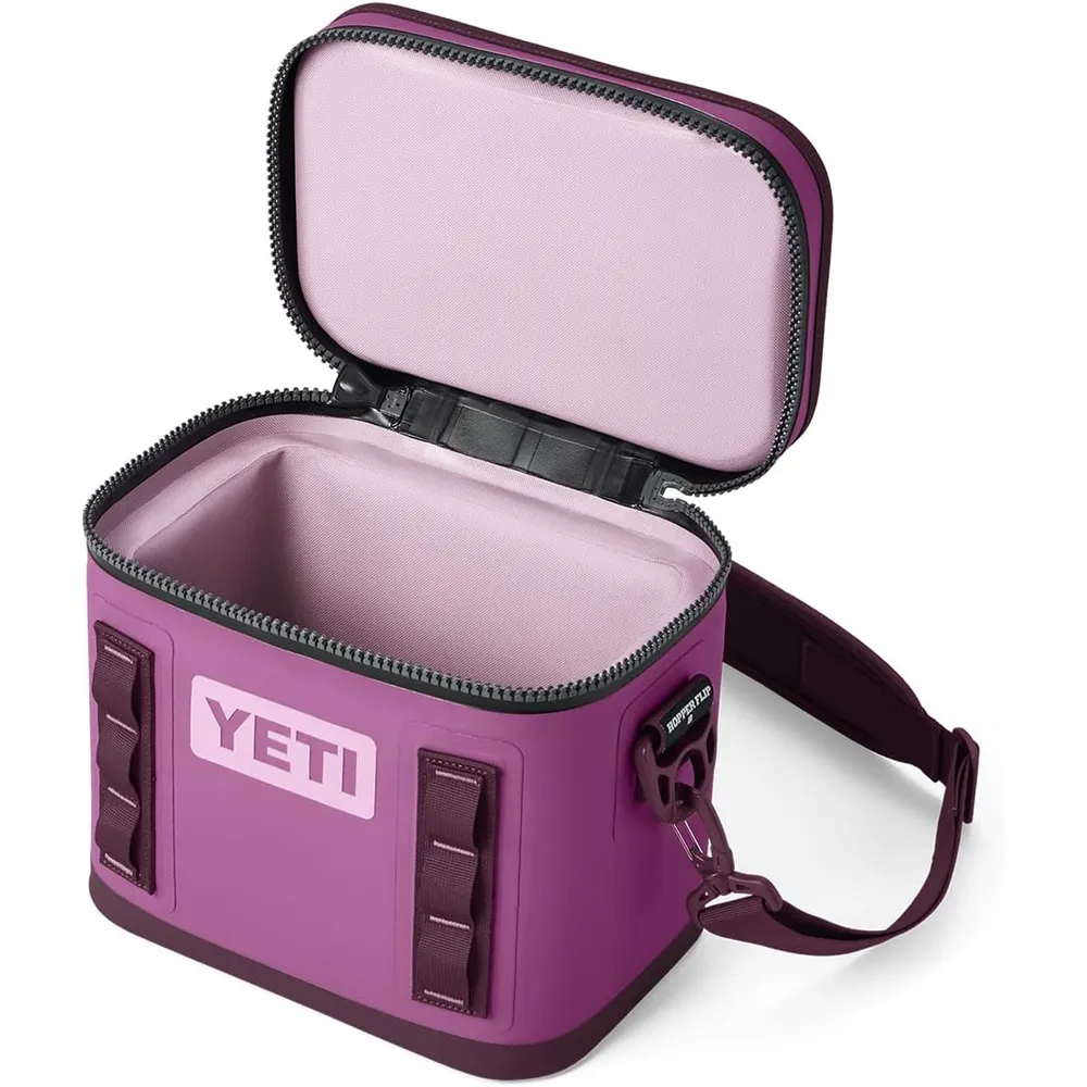YETI Hopper Flip 8 Cooler Portátil | Fucsia