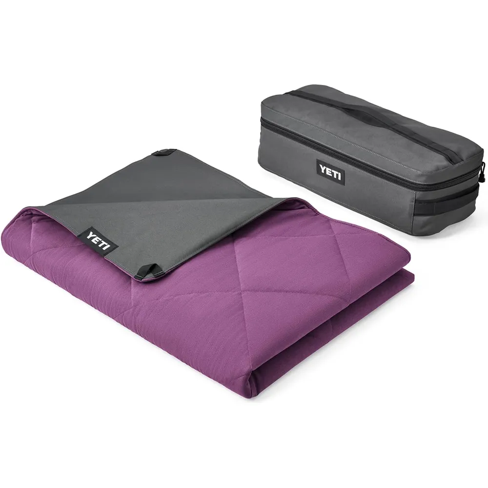 YETI Lowlamds Manta Multiusos con bolsita para viaje | Morado