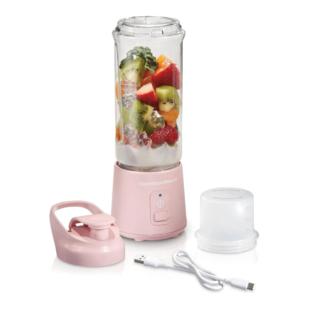 HAMILTON BEACH MINI LICUADORA PERSONAL PORTÁTIL INALÁMBRICA PARA BATIDOS Y LICUADOS - RECARGABLE POR USB - TARRO DE 16 ONZAS CON TAPA DE VIAJE A PRUEBA DE FUGAS - 6 CUCHILLAS DE ACERO INOXIDABLE - ROSA (51181)
