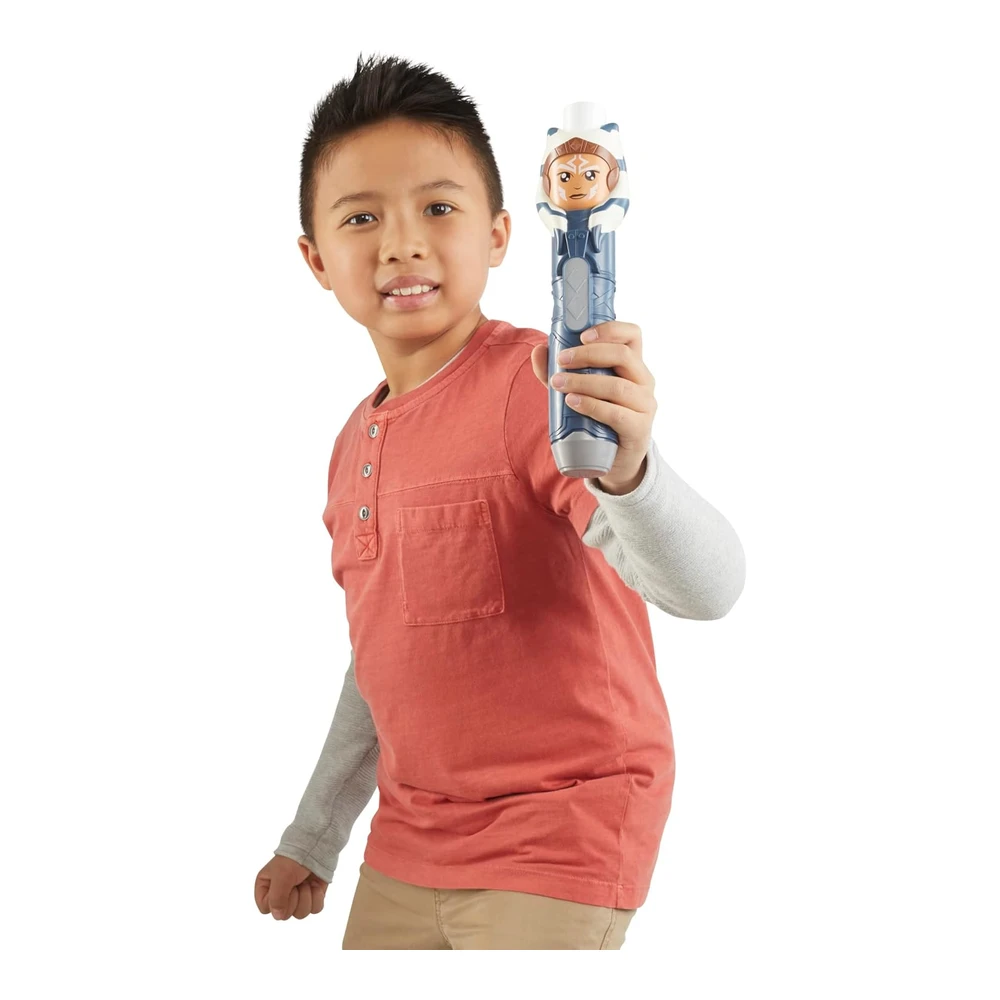 Star Wars Lightsaber Squad Ahsoka Tano - Juego de Rol con Sable de Luz Blanco Extensible, Juego de Simulación, Juguete Mandaloriano