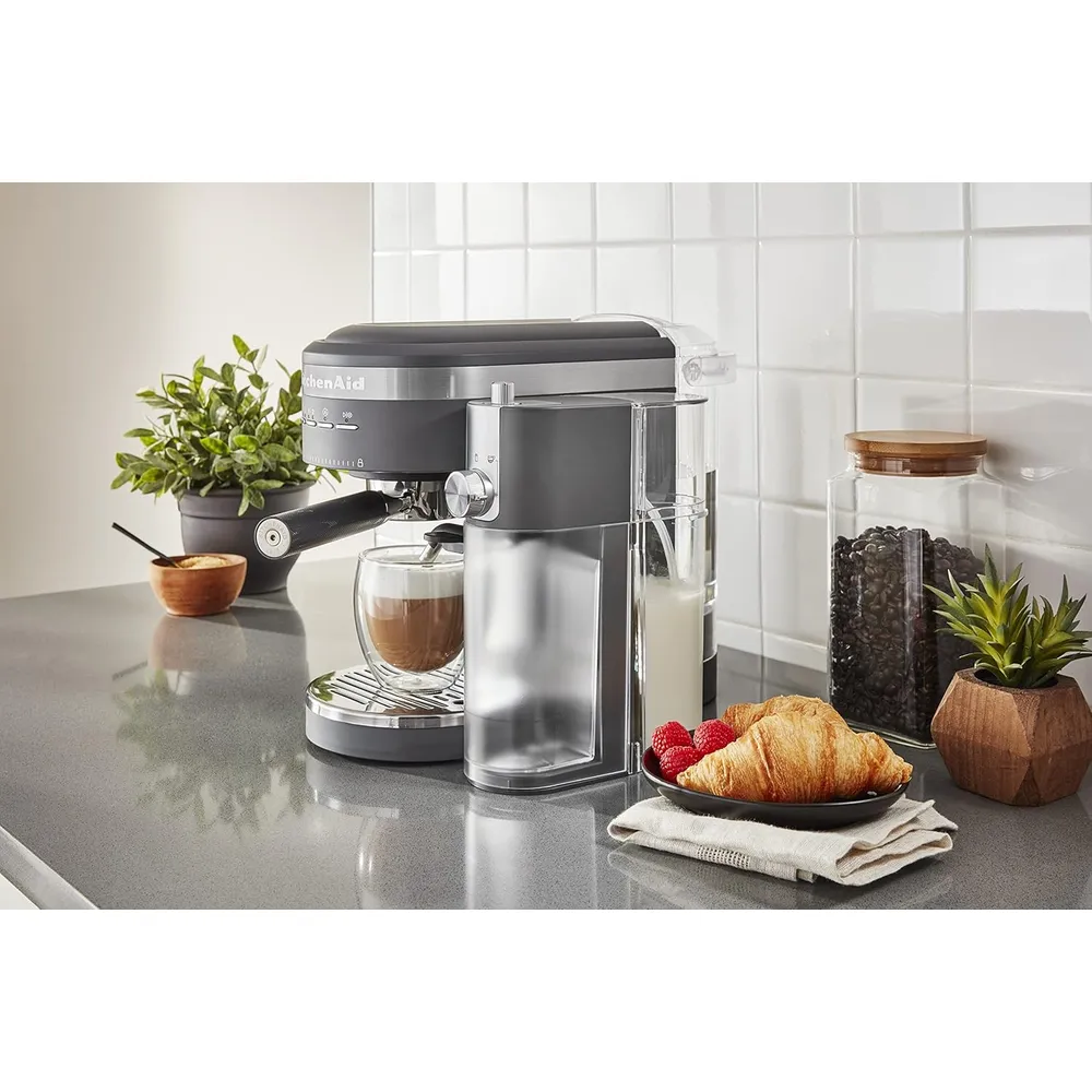 b0b6228mwb_2_webp.webp KITCHENAID, CAFETERA ESPRESSO CON ESPUMADOR DE LECHE AUTOMÁTICO GRIS