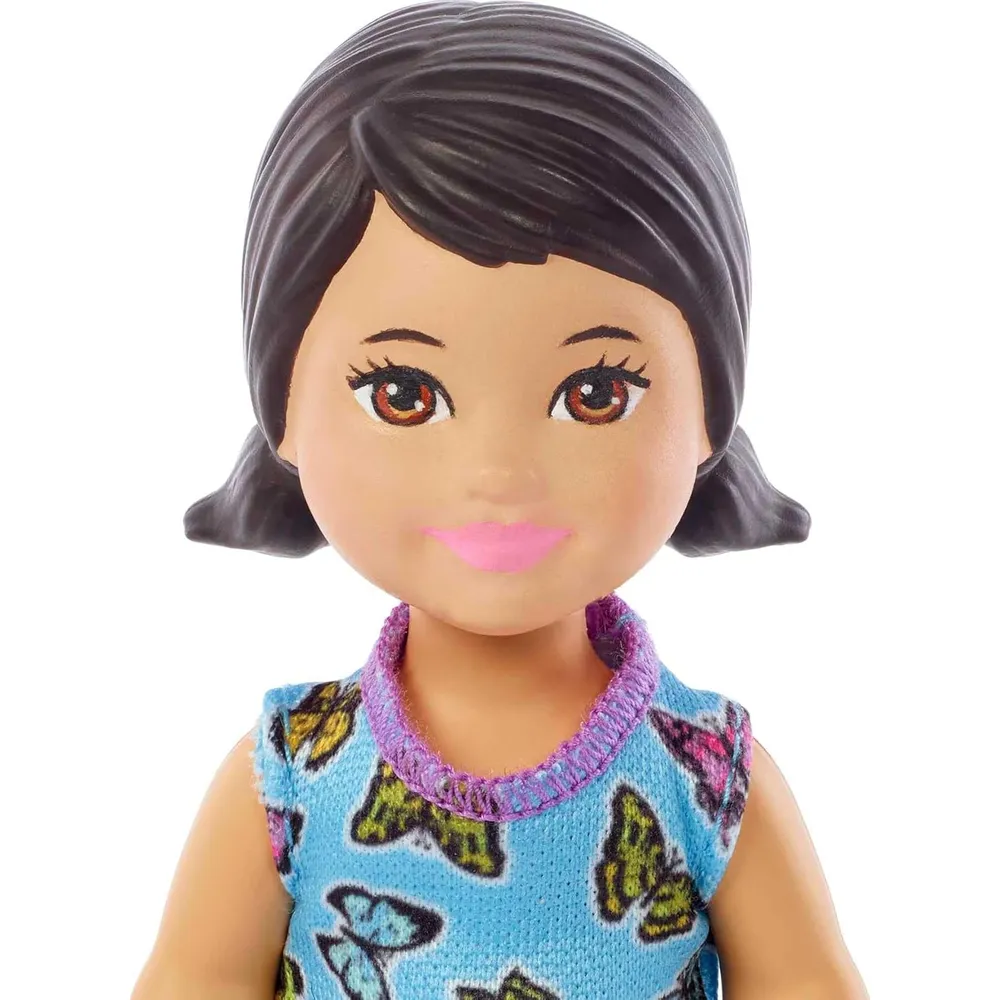 BARBIE SKIPPER BABYSITTERS SET BAÑO MUÑECA MORENA VESTIDO MARIPOSA
