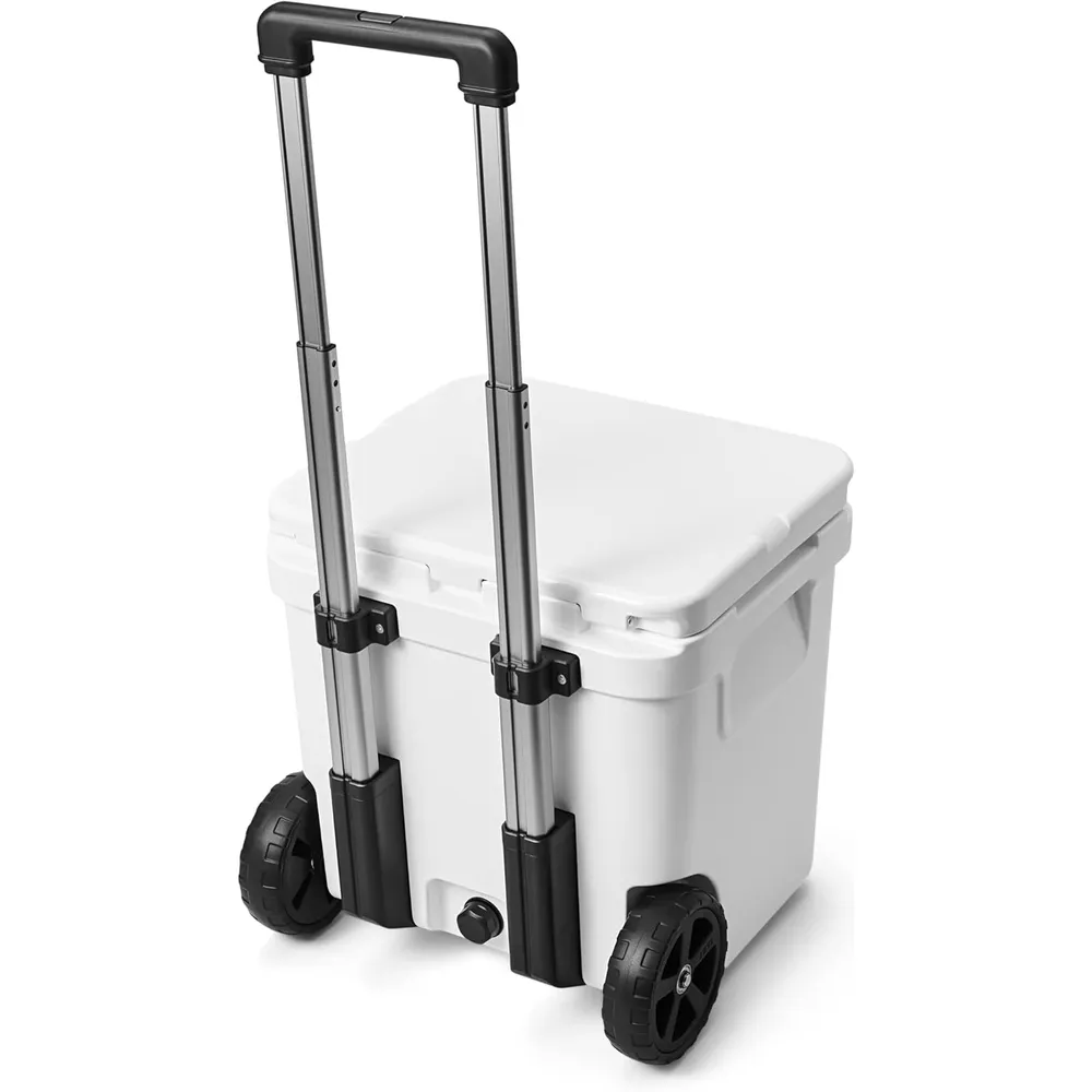 YETI Roadie 48 Cooler Con Ruedas Y Mango Retráctil | Blanco