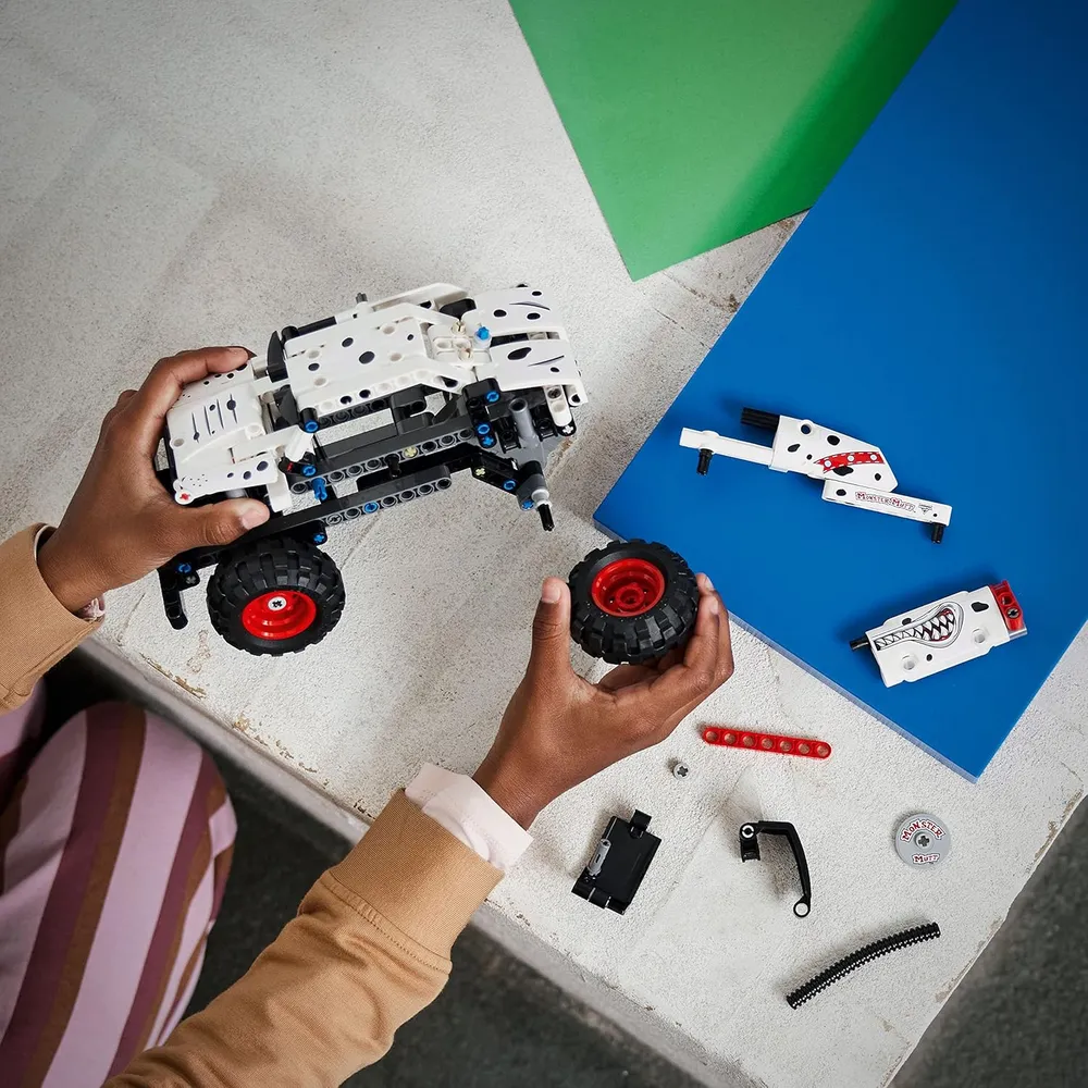 Lego Technic Monster Jam Monster Mutt Dálmata camión 2 en 1 con retroceso