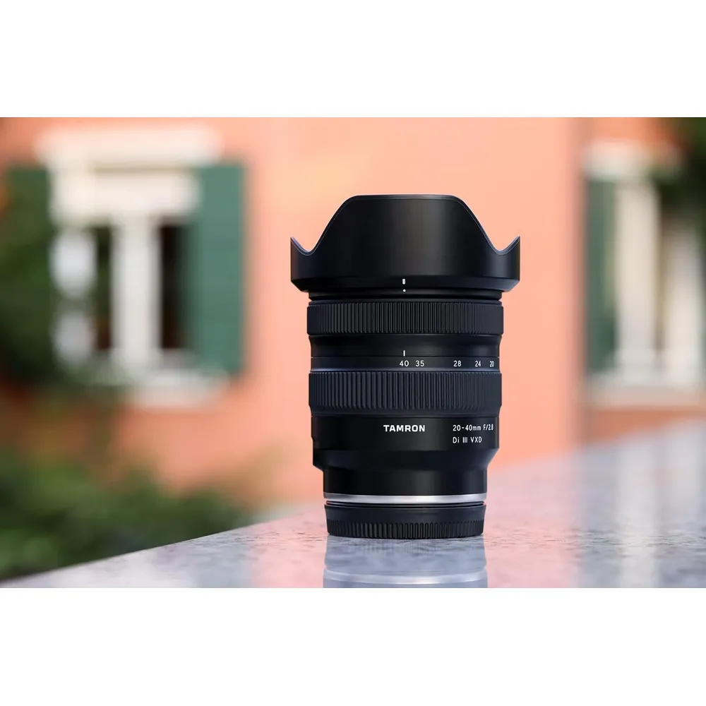Tamron lente 2-4cm f/2.8 DI III VXD | Negro