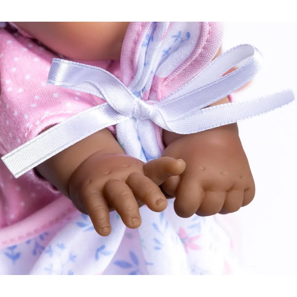 LA BABY muñeca hispana 11"/28 cm con accesorios | Mono rosa