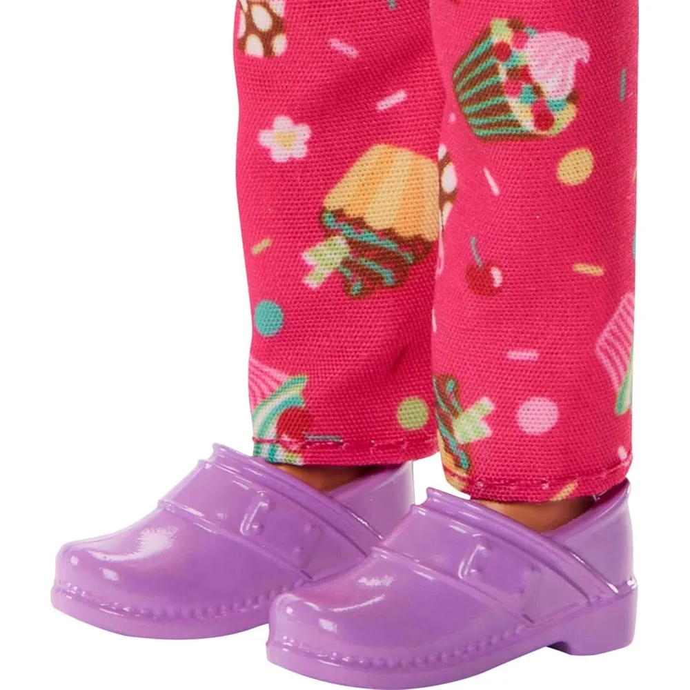 BARBIE MUÑECA PASTELERA PROFESIONAL CON ACCESORIOS